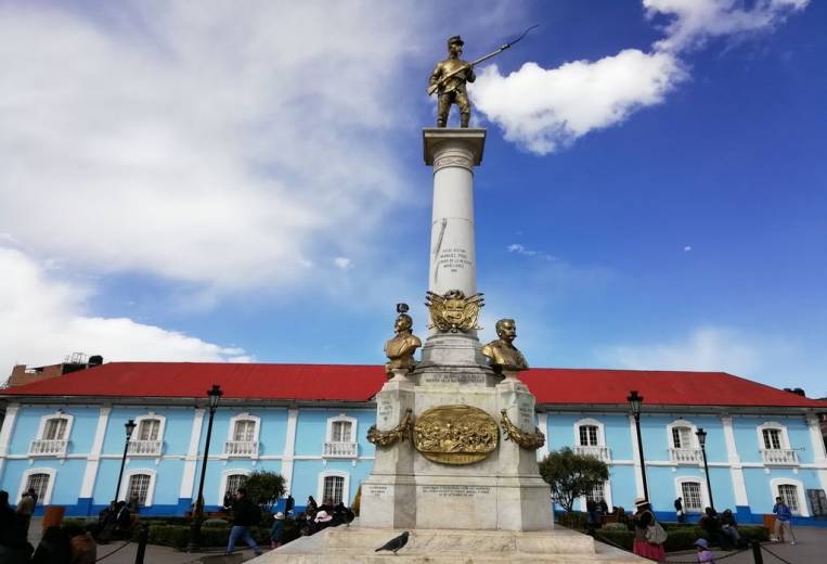 Parque Manuel Pino Puno, Perú